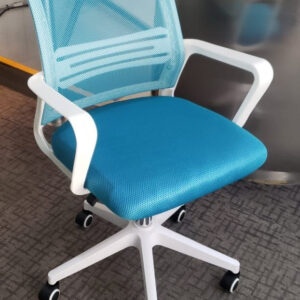 SILLA DE OFICINA BLANCA Y CELESTE SC-01NJ