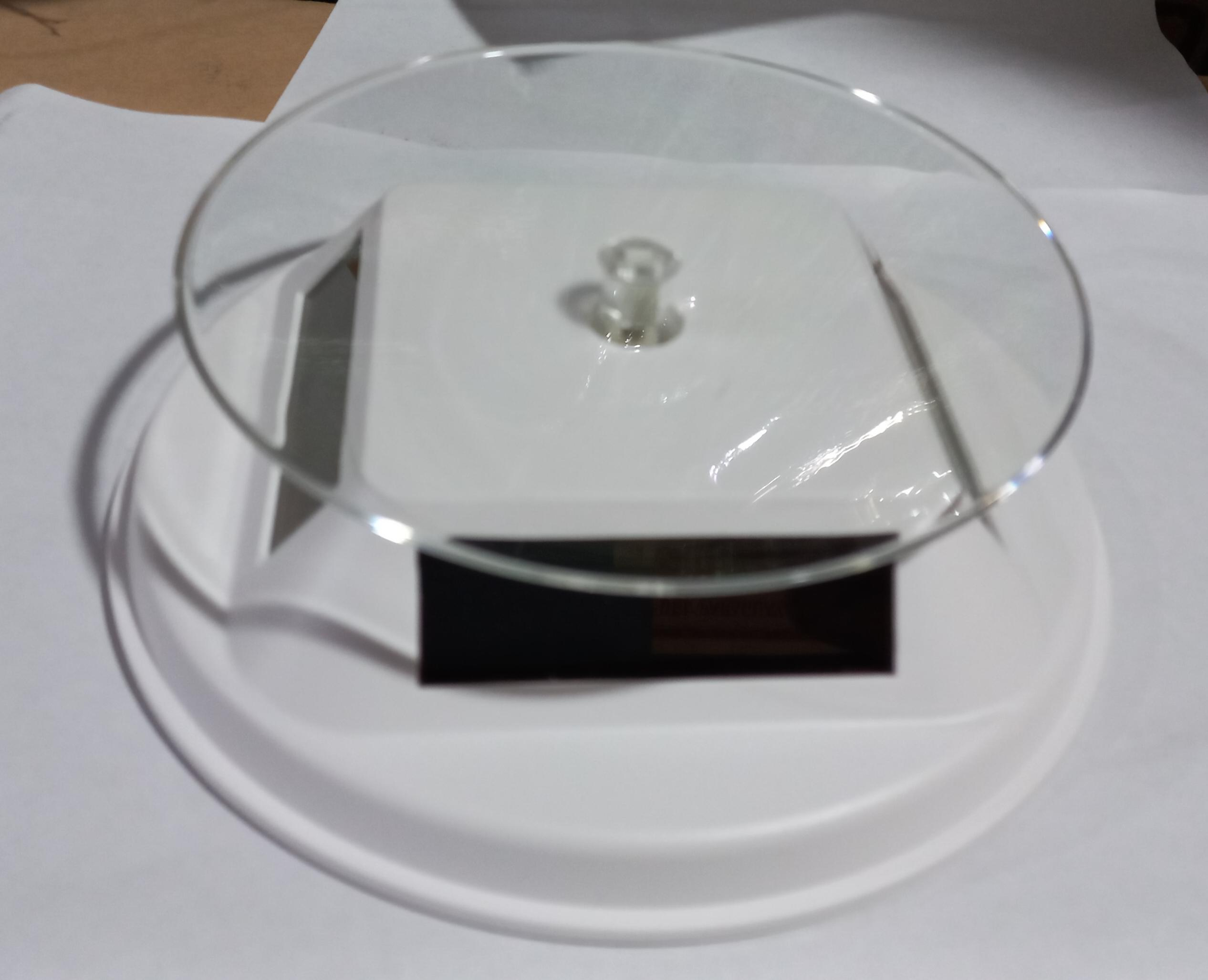SOPORTE DE EXHIBICION SOLAR CHICO 400 GR TYN-037